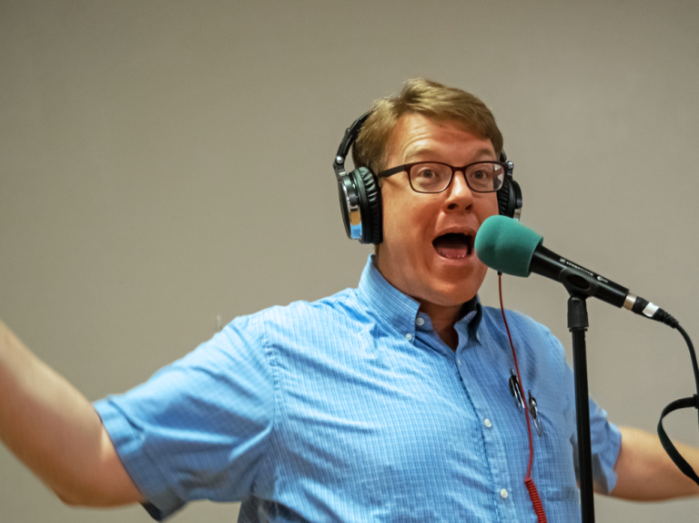 Edwin_Reading_Excited-1-of-1