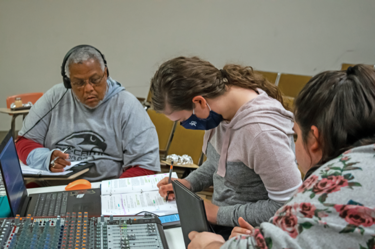 Karo_MakingNotes-1-of-1